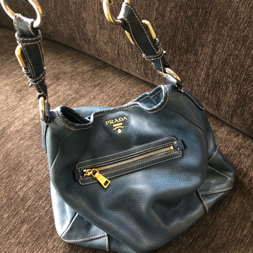 Prada Vitello handbag 100% authentic